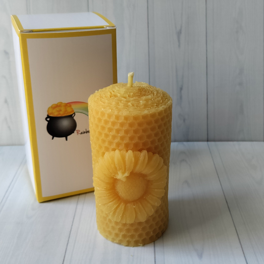 Sunflower natural beeswax candle - Boxed